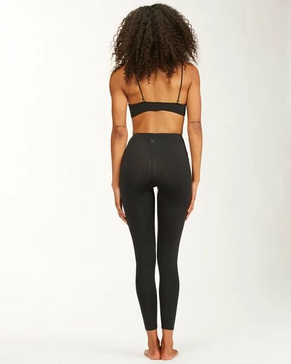 BILLABONG Sol Searcher Surf Legging BLACK PEBBLE 2 BILLABONG Sol Searcher Surf Legging BLACK PEBBLE - Image 2