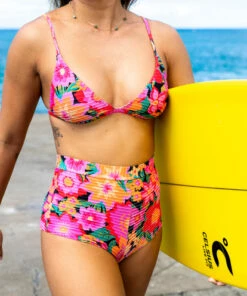 BILLABONG Feel The Groove Ceci Triangle Bikini Top DAHLIA