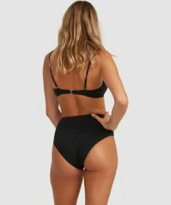 BILLABONG Sol Searcher Nova DD Bra Bikini Top BLACK 13 BILLABONG Sol Searcher Nova DD Bra Bikini Top BLACK -Womens Swim BILLABONG ubjx300166 billabongw blk bck1
